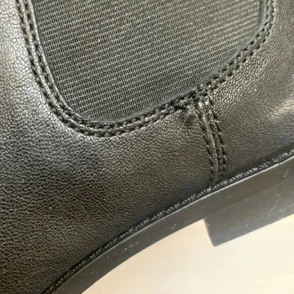 Frye Anna Chelsea  Black Leather Ankle Boot Pull On 8.5 - Picture 2 of 10